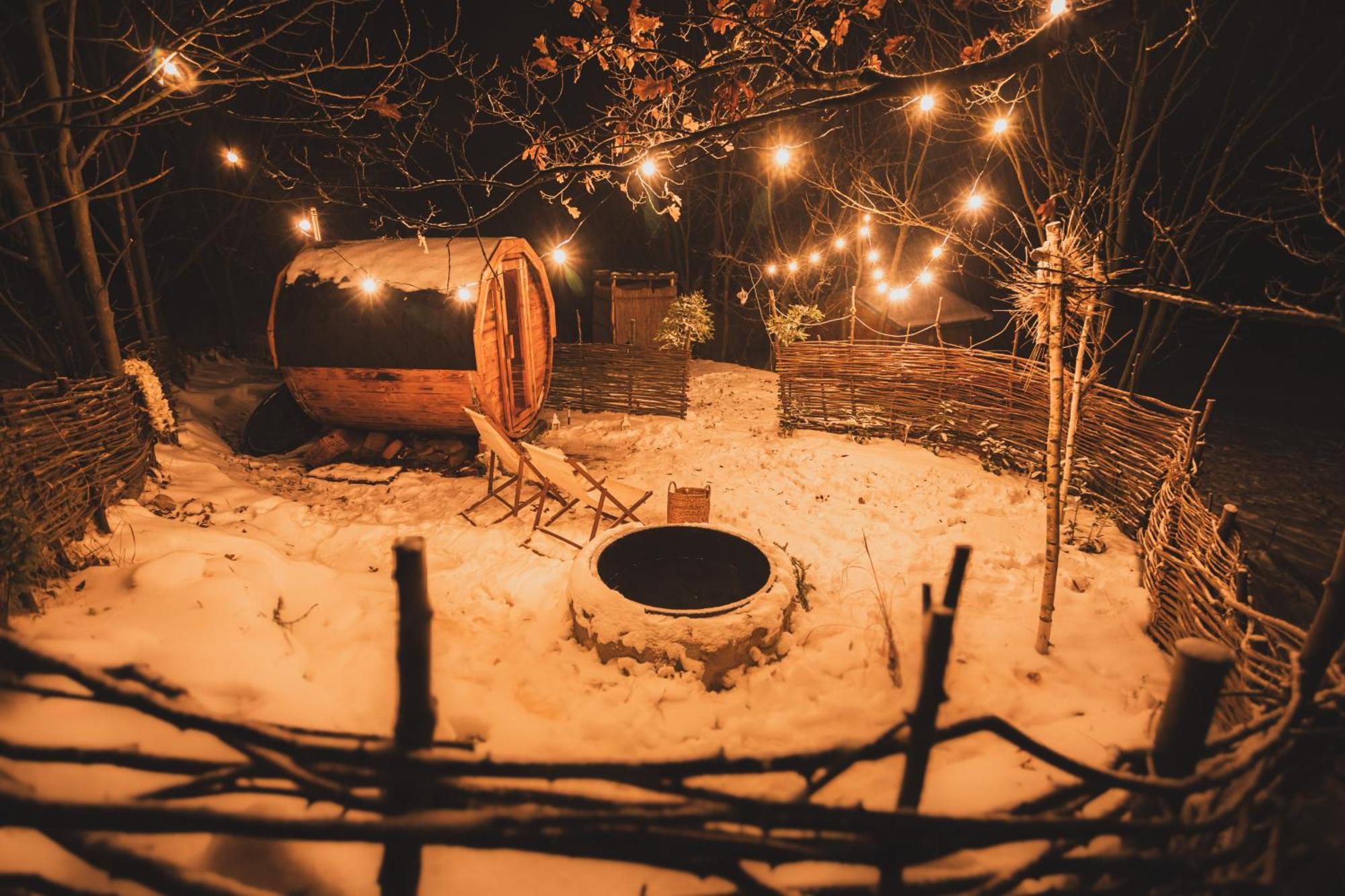 Cozy Wood Hut On The Farm Vila Trebivlice Exterior foto